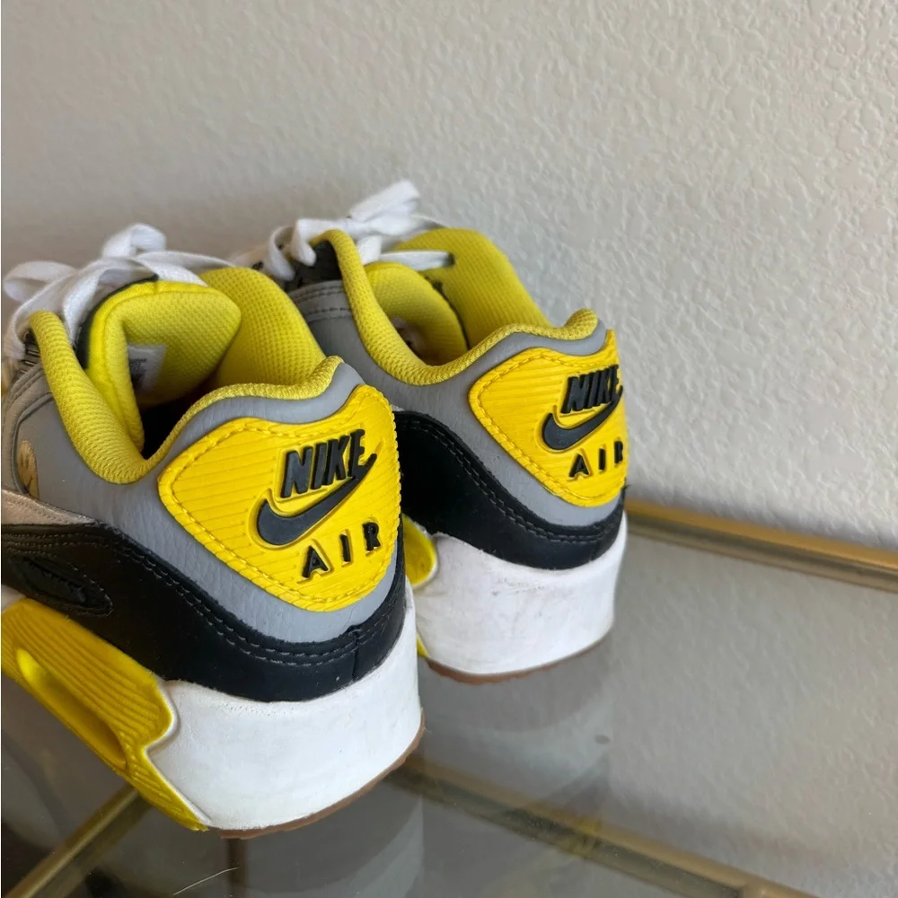 Nike Air Max 90 Leather Go The Extra Smile - Picture 4 of 7